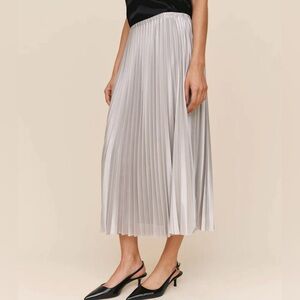 Bella Dahl Pleated Silver Shimmer Midi Skirt Size Medium Like New!
